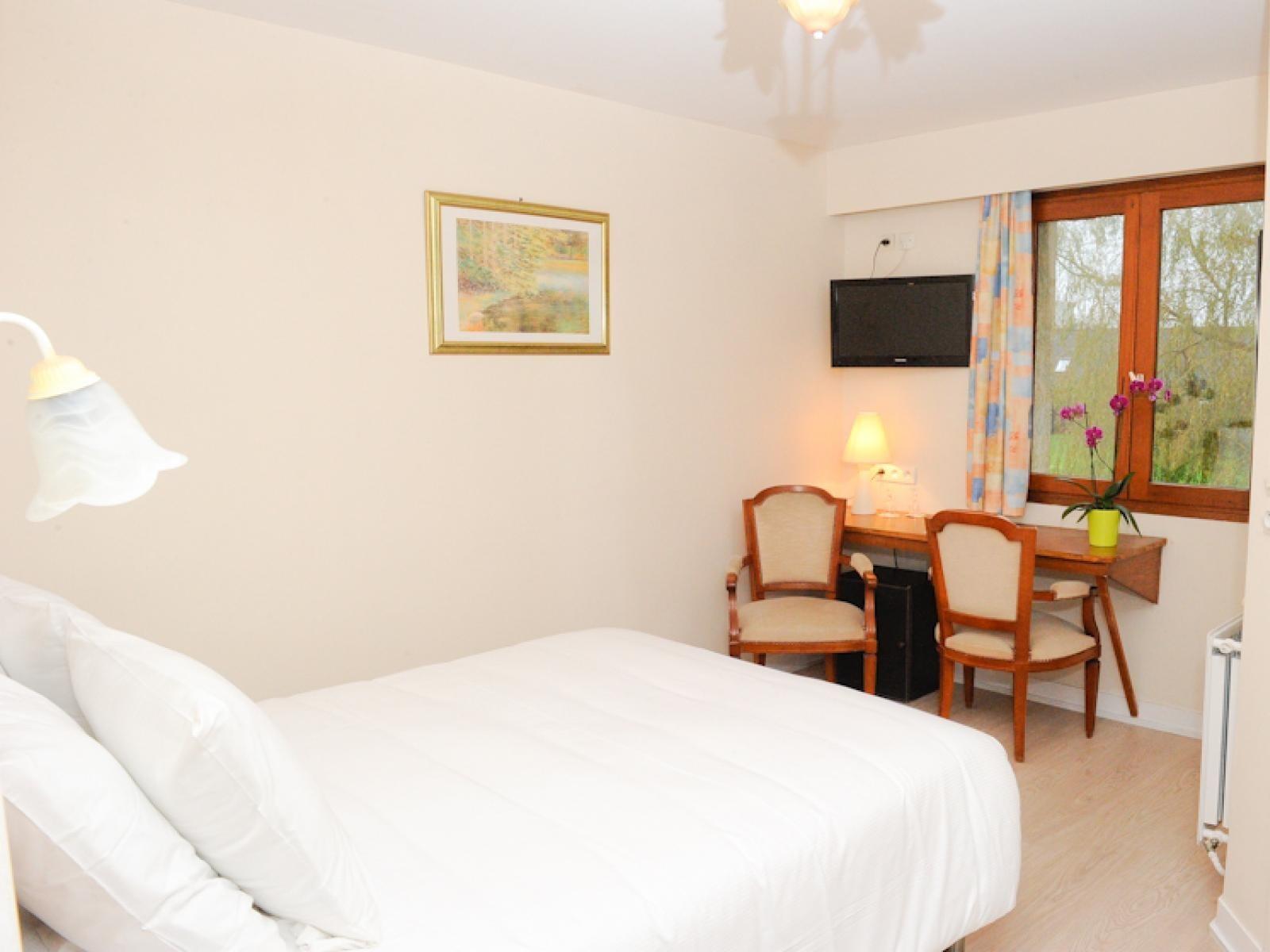Logis Le Clos Deauville Saint Gatien Bagian luar foto