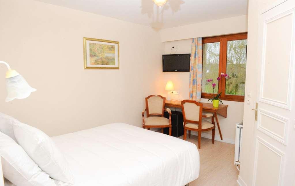 Logis Le Clos Deauville Saint Gatien Ruang foto